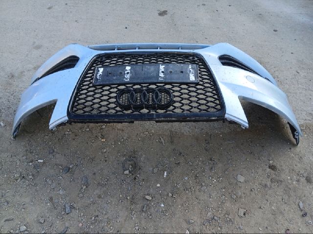 bontott AUDI A4 B8 Első Lökhárító (Részeivel)