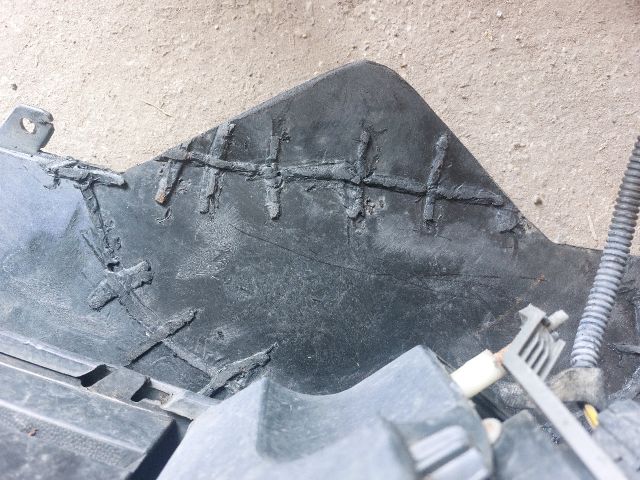 bontott AUDI A4 B8 Első Lökhárító (Részeivel)