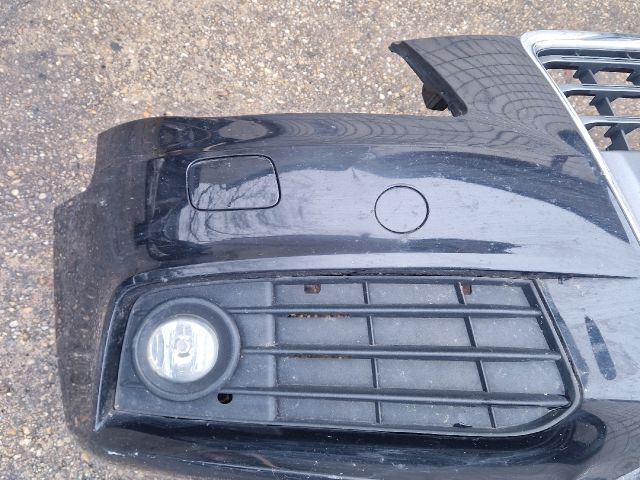 bontott AUDI A4 B8 Első Lökhárító (Részeivel)