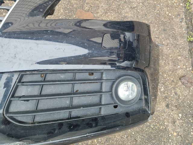 bontott AUDI A4 B8 Első Lökhárító (Részeivel)