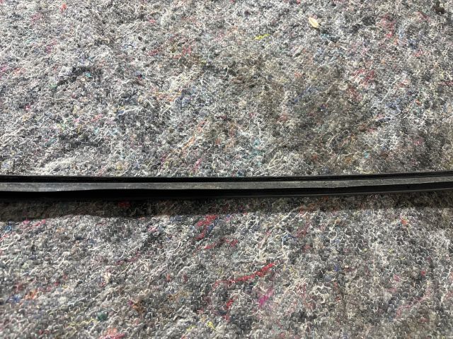 bontott AUDI A4 B8 Első Szélvédő Bal Díszléc