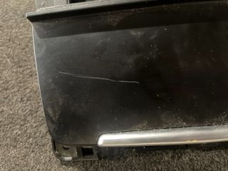 bontott AUDI A4 B8 Első Tároló Rekesz