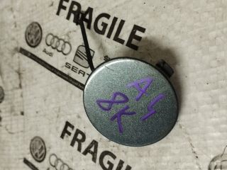 bontott AUDI A4 B8 Első Vonószem Burkolat