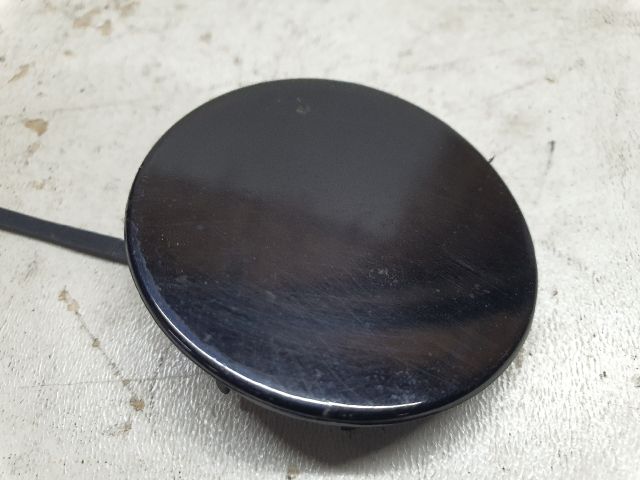 bontott AUDI A4 B8 Első Vonószem Burkolat