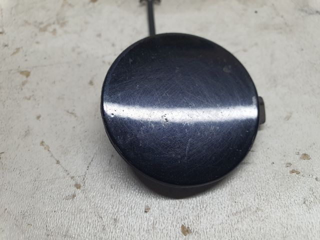 bontott AUDI A4 B8 Első Vonószem Burkolat