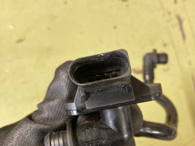 bontott AUDI A4 B8 Fékrásegítő Nyomásérzékelő