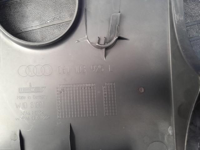 bontott AUDI A4 B8 Felső Hűtőburkolat