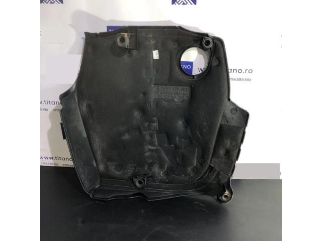 bontott AUDI A4 B8 Felső Hűtőburkolat