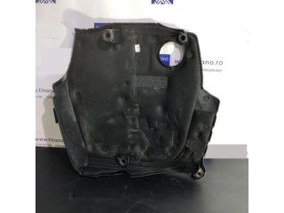 bontott AUDI A4 B8 Felső Hűtőburkolat