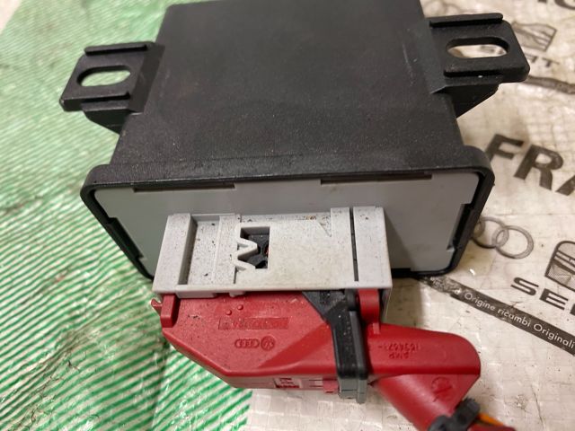 bontott AUDI A4 B8 Fényszóró Elektronika