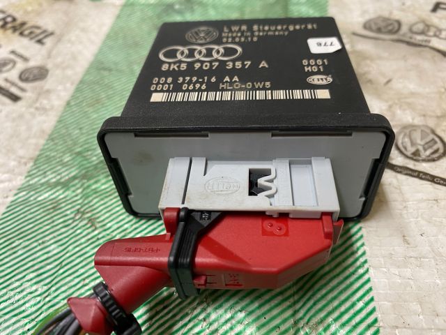 bontott AUDI A4 B8 Fényszóró Elektronika