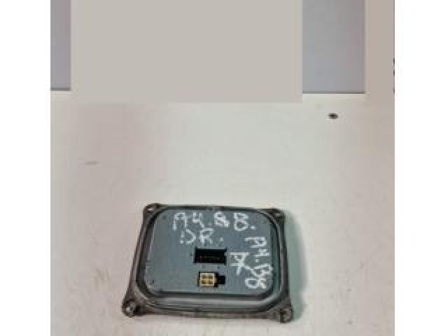 bontott AUDI A4 B8 Fényszóró Elektronika