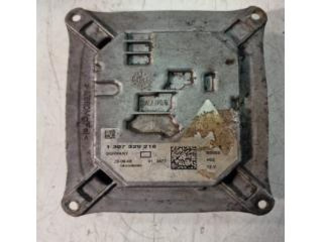 bontott AUDI A4 B8 Fényszóró Elektronika