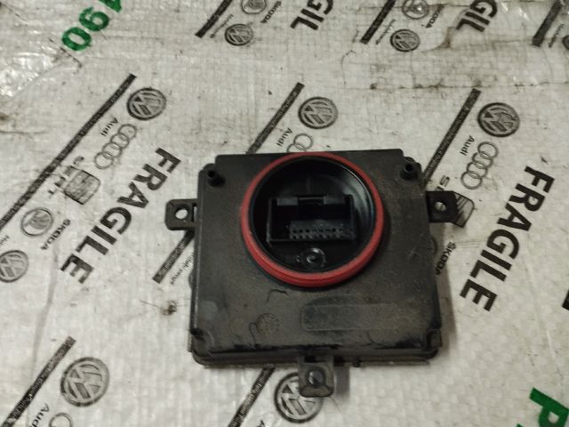 bontott AUDI A4 B8 Fényszóró Elektronika