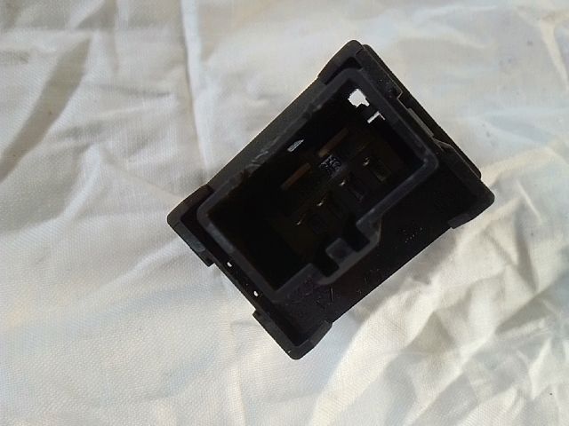 bontott AUDI A4 B8 Fényszórómagasság Állító Kapcsoló