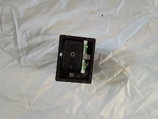 bontott AUDI A4 B8 Fényszórómagasság Állító Kapcsoló