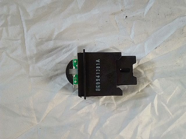 bontott AUDI A4 B8 Fényszórómagasság Állító Kapcsoló