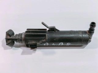 bontott AUDI A4 B8 Fényszórómosó Szivattyú