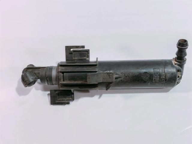 bontott AUDI A4 B8 Fényszórómosó Szivattyú