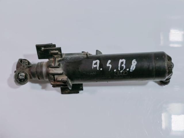 bontott AUDI A4 B8 Fényszórómosó Szivattyú