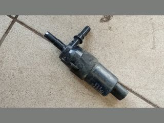 bontott AUDI A4 B8 Fényszórómosó Szivattyú