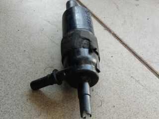 bontott AUDI A4 B8 Fényszórómosó Szivattyú