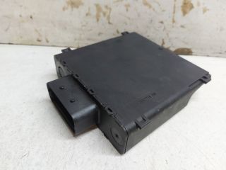 bontott AUDI A4 B8 Feszültségszabályzó