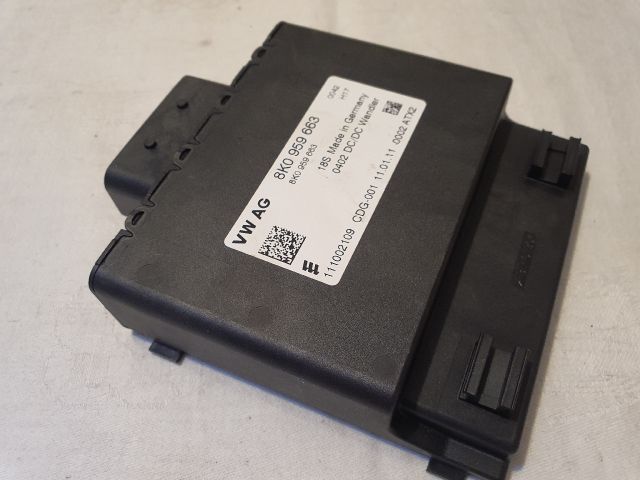 bontott AUDI A4 B8 Feszültségszabályzó