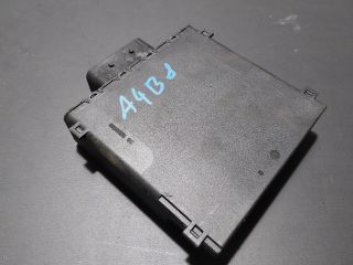 bontott AUDI A4 B8 Feszültségszabályzó