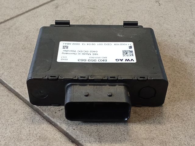 bontott AUDI A4 B8 Feszültségszabályzó