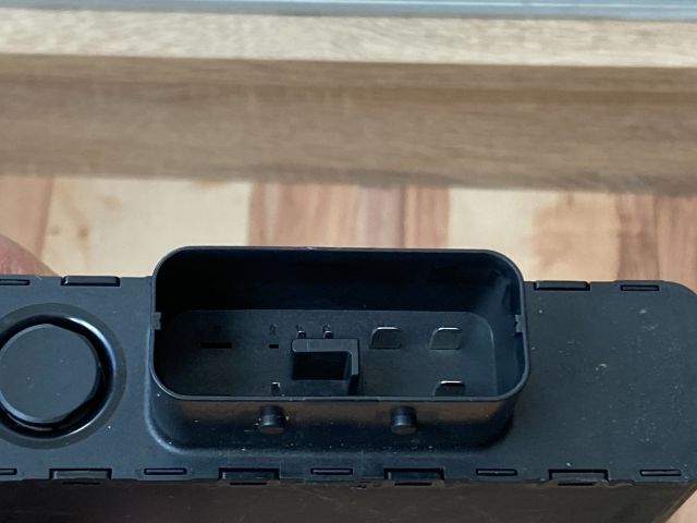 bontott AUDI A4 B8 Feszültségszabályzó