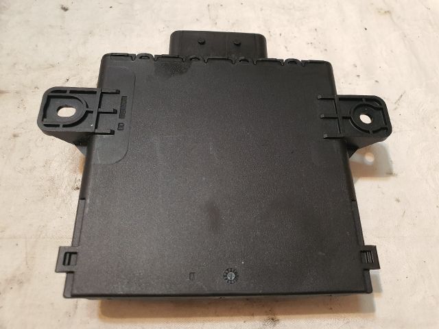 bontott AUDI A4 B8 Feszültségszabályzó