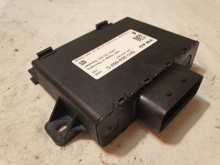 bontott AUDI A4 B8 Feszültségszabályzó