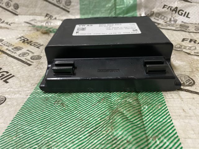 bontott AUDI A4 B8 Feszültségszabályzó