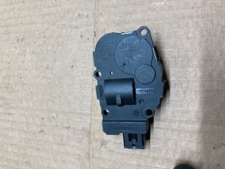 bontott AUDI A4 B8 Fűtés Állító Motor