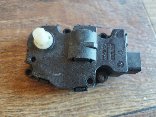 bontott AUDI A4 B8 Fűtés Állító Motor