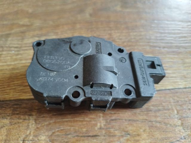 bontott AUDI A4 B8 Fűtés Állító Motor