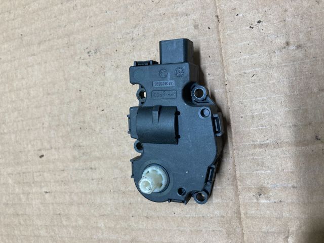 bontott AUDI A4 B8 Fűtés Állító Motor