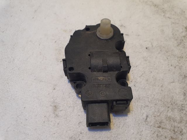 bontott AUDI A4 B8 Fűtés Állító Motor