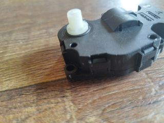 bontott AUDI A4 B8 Fűtés Állító Motor