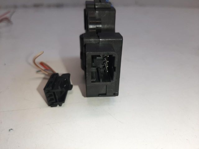 bontott AUDI A4 B8 Fűtés Állító Motor