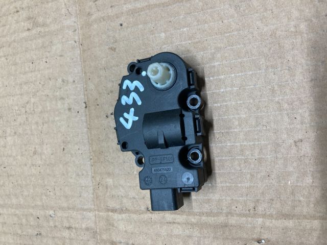 bontott AUDI A4 B8 Fűtés Állító Motor