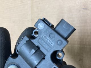 bontott AUDI A4 B8 Fűtés Állító Motor