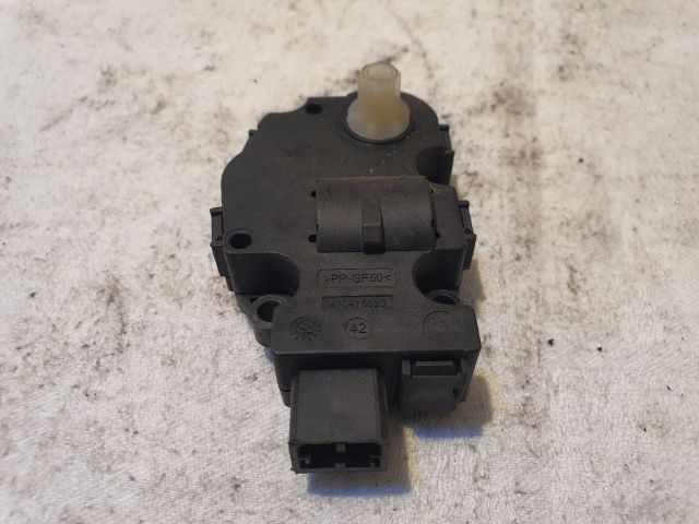 bontott AUDI A4 B8 Fűtés Állító Motor