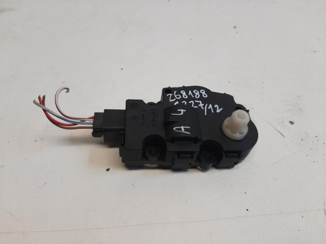 bontott AUDI A4 B8 Fűtés Állító Motor