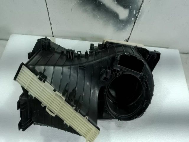 bontott AUDI A4 B8 Fűtés Box