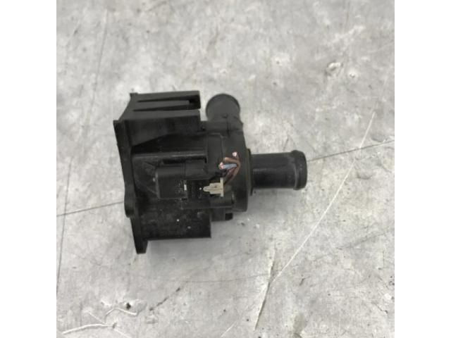 bontott AUDI A4 B8 Fűtéscsap