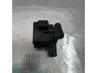 bontott AUDI A4 B8 Fűtéscsap