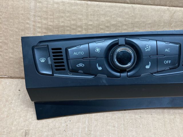 bontott AUDI A4 B8 Fűtéskapcsoló (digit klímás)