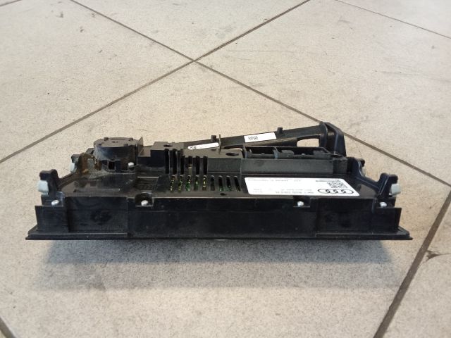 bontott AUDI A4 B8 Fűtéskapcsoló (digit klímás)